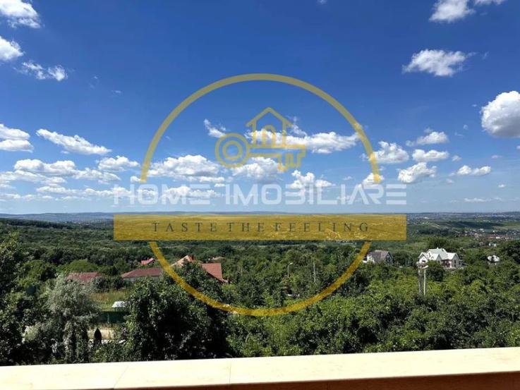 Z0na Bucium/ Apartament 3 camere/ semidecomandat