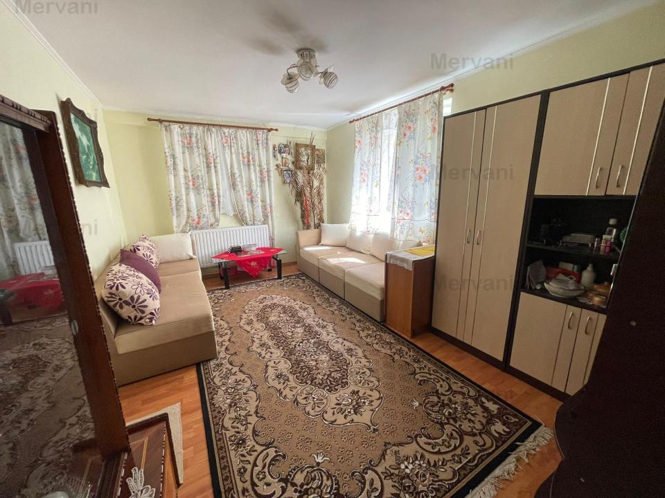 Apartament cu 2 camere de vânzare în Sinaia