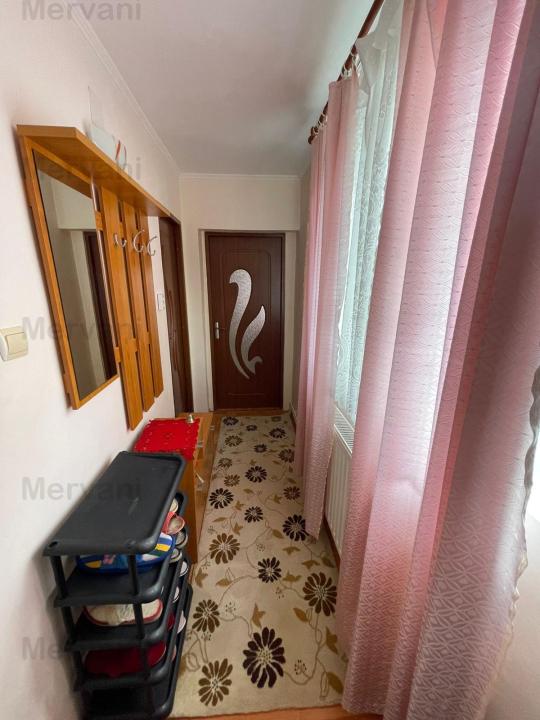 Apartament cu 2 camere de vânzare în Sinaia