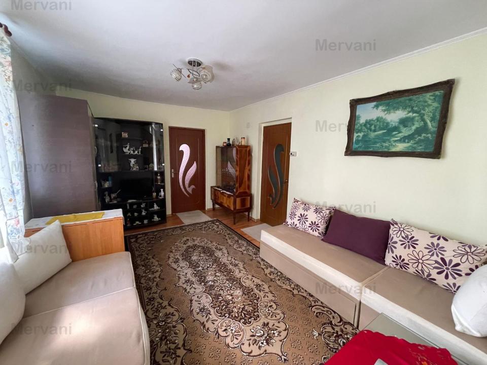 Apartament cu 2 camere de vânzare în Sinaia