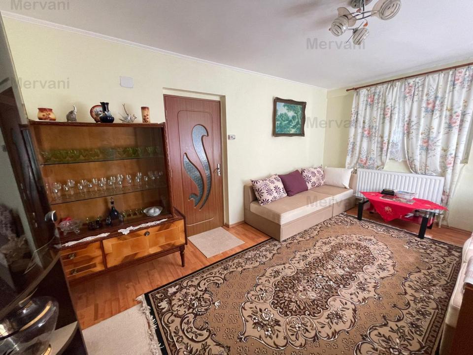 Apartament cu 2 camere de vânzare în Sinaia