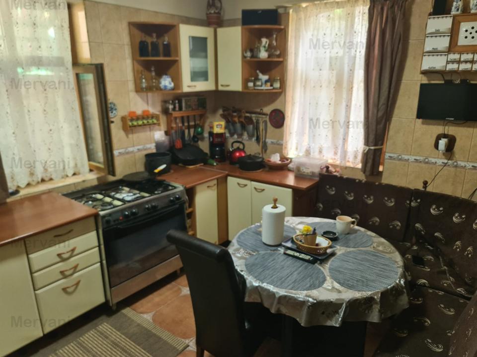 De vânzare apartament în Vila în Sinaia - Zona Centrală