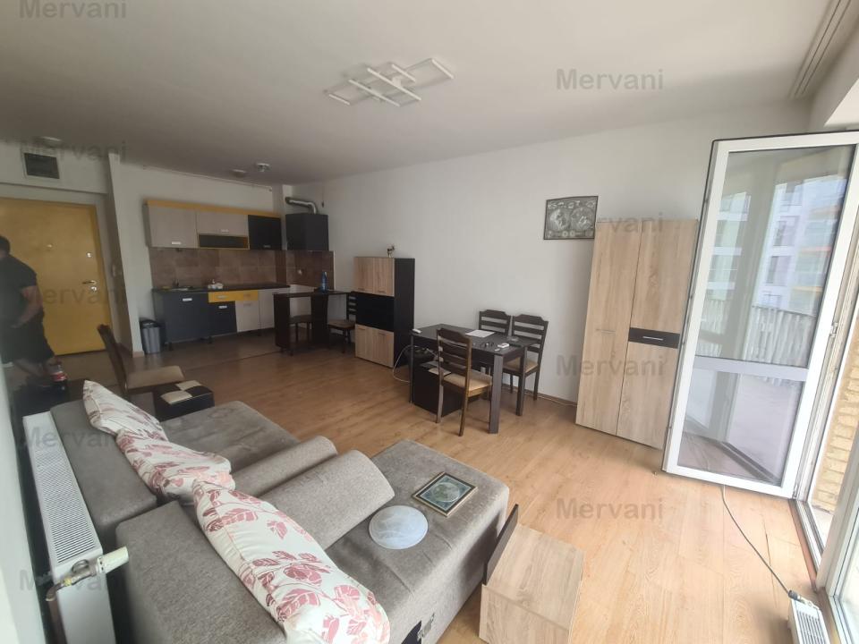 Apartament cu 3 camere de vânzare în Sinaia