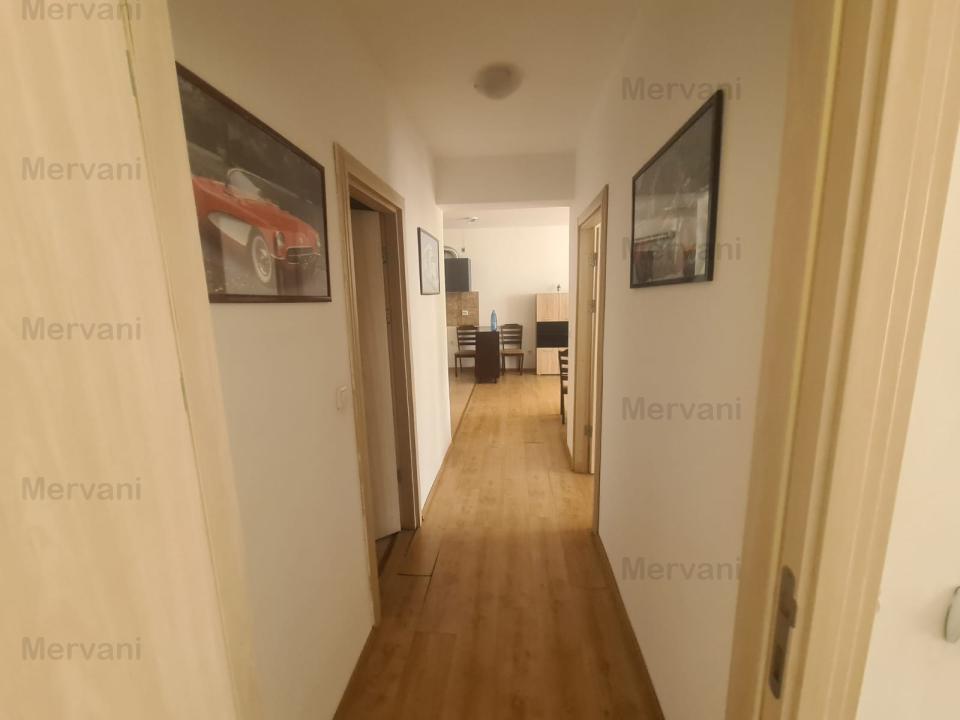 Apartament cu 3 camere de vânzare în Sinaia