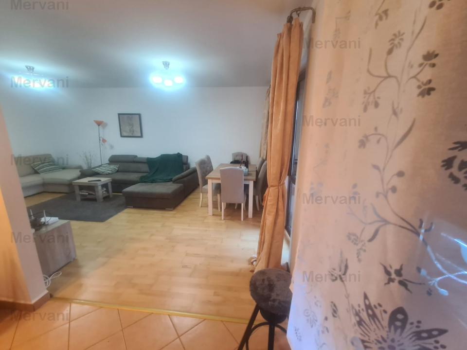 Apartament cu 2 camere de vânzare în Sinaia