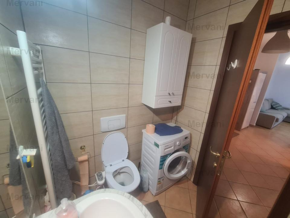 Apartament cu 2 camere de vânzare în Sinaia