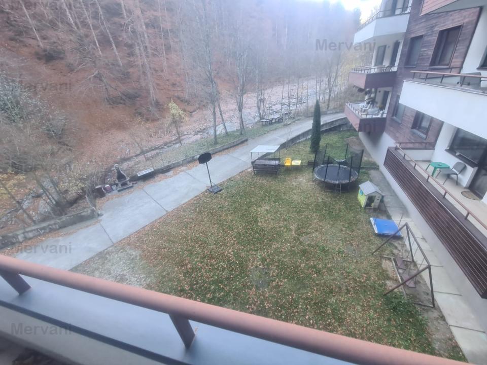 Apartament cu 2 camere de vânzare în Sinaia