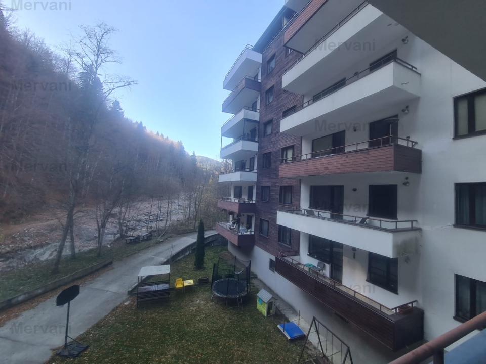 Apartament cu 2 camere de vânzare în Sinaia