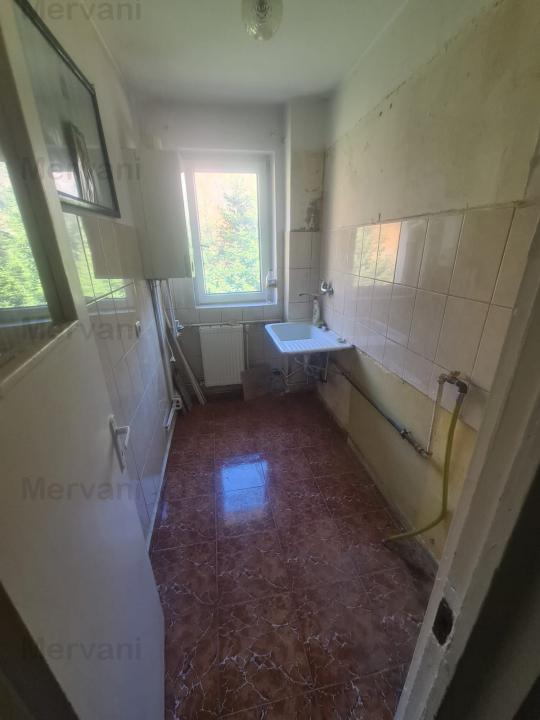 Apartament cu 2 camere de vânzare în Sinaia