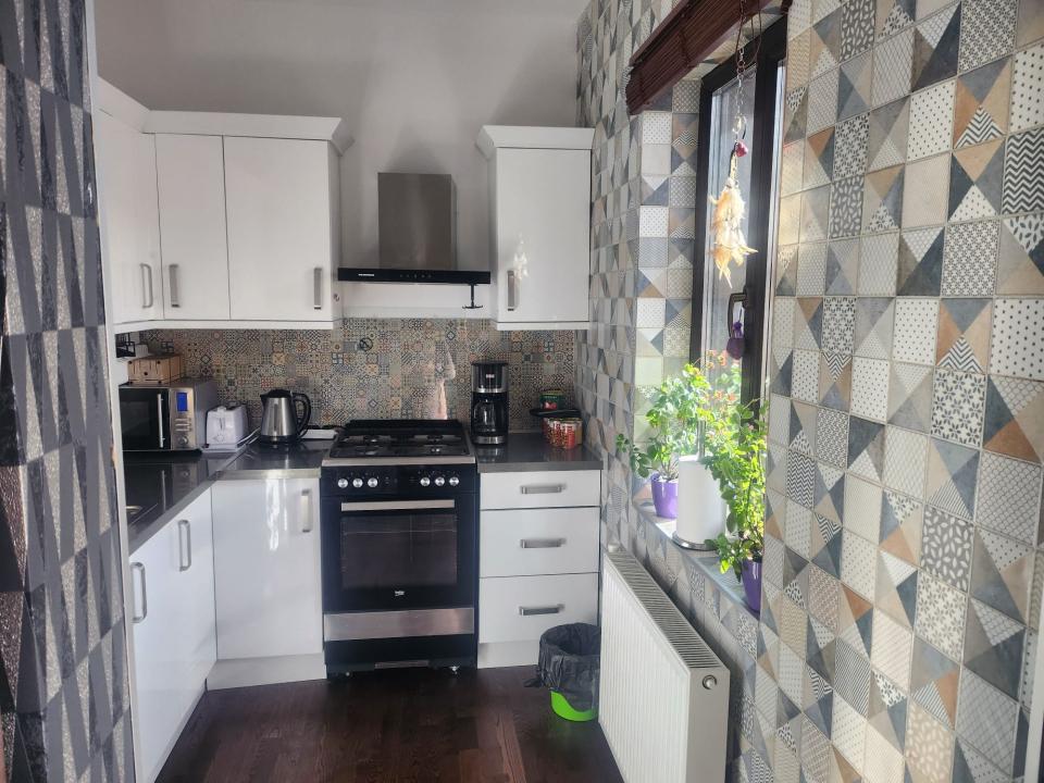 Apartament cu 3 camere de vânzare în Sinaia - Zona Platou Izvor