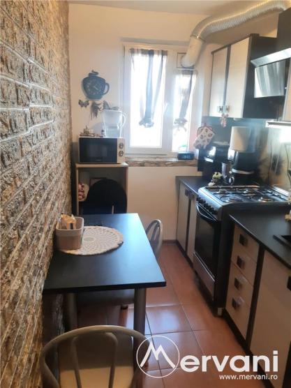 Apartament 3 cam Malu Rosu Ploiesti