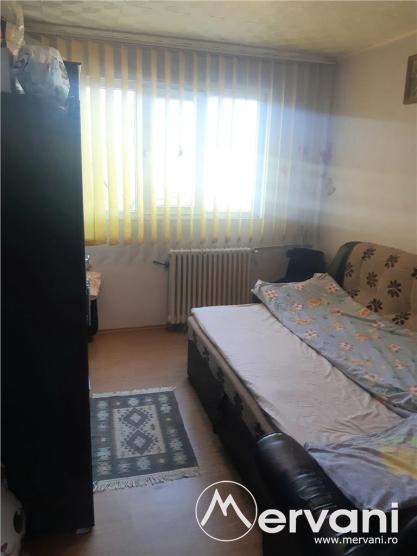 Apartament 3 cam Malu Rosu Ploiesti