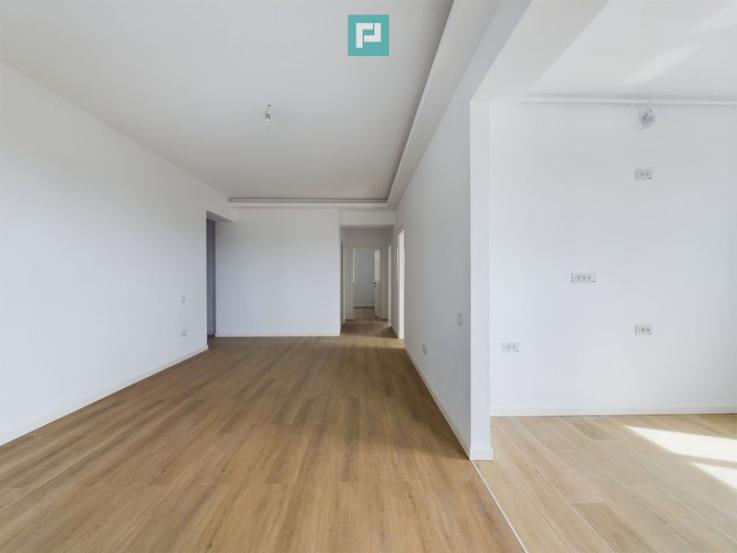 Apartament 4 camere Lux Balcon Pipera scoala Americana