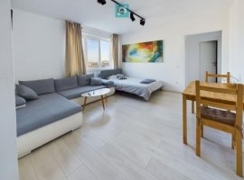 Apartament renovat la 2 pasi de Metrou Piata Romana