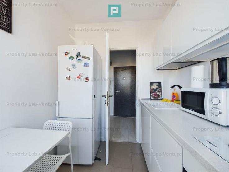 Apartament renovat la 1 minute de Metrou Piata Romana