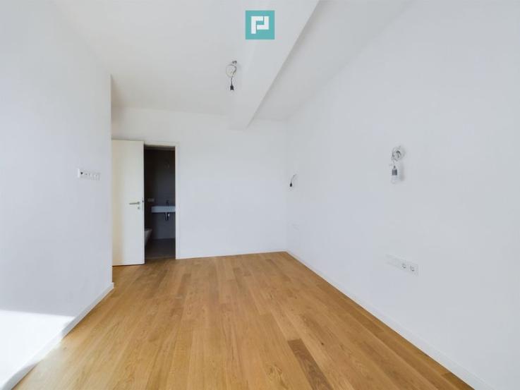 Penthouse cu 3 camere și balcoane de 20mp in zona Doamna Ghica