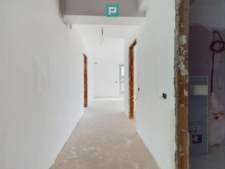 Apartament cu trei camere, Vatra Noua