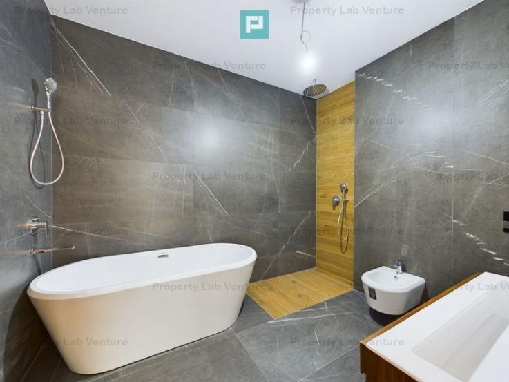 Apartament exclusivist cu 3 camere pe Erou Iancu Nicolae