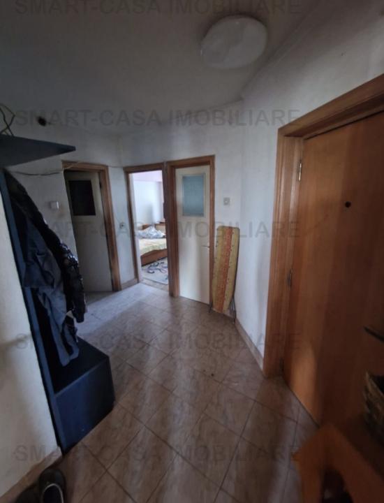 Apartament 3 camere Centru-Hala Centrala