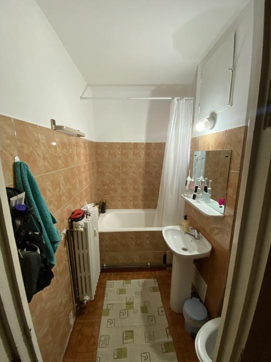 Apartament 3 camere decomandat Cantemir