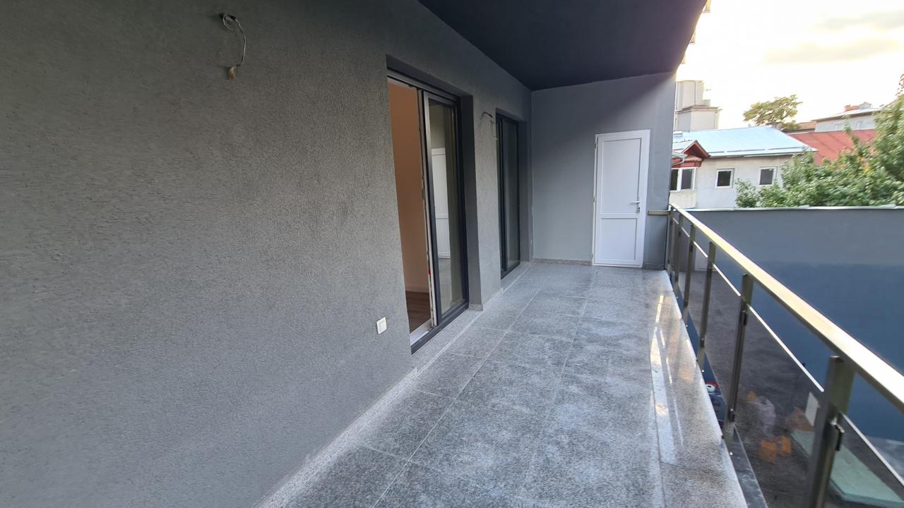 Mosilor Ferdinand apartament 3 camere bloc nou