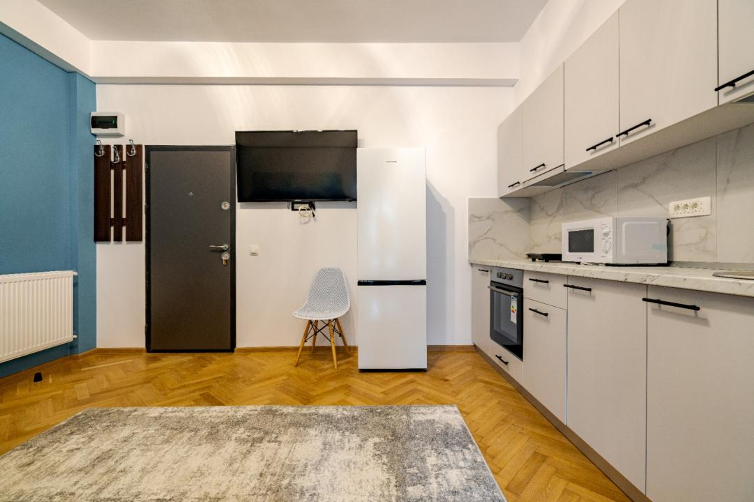 Brezoianu Parc Cismigiu apartament 3 camere