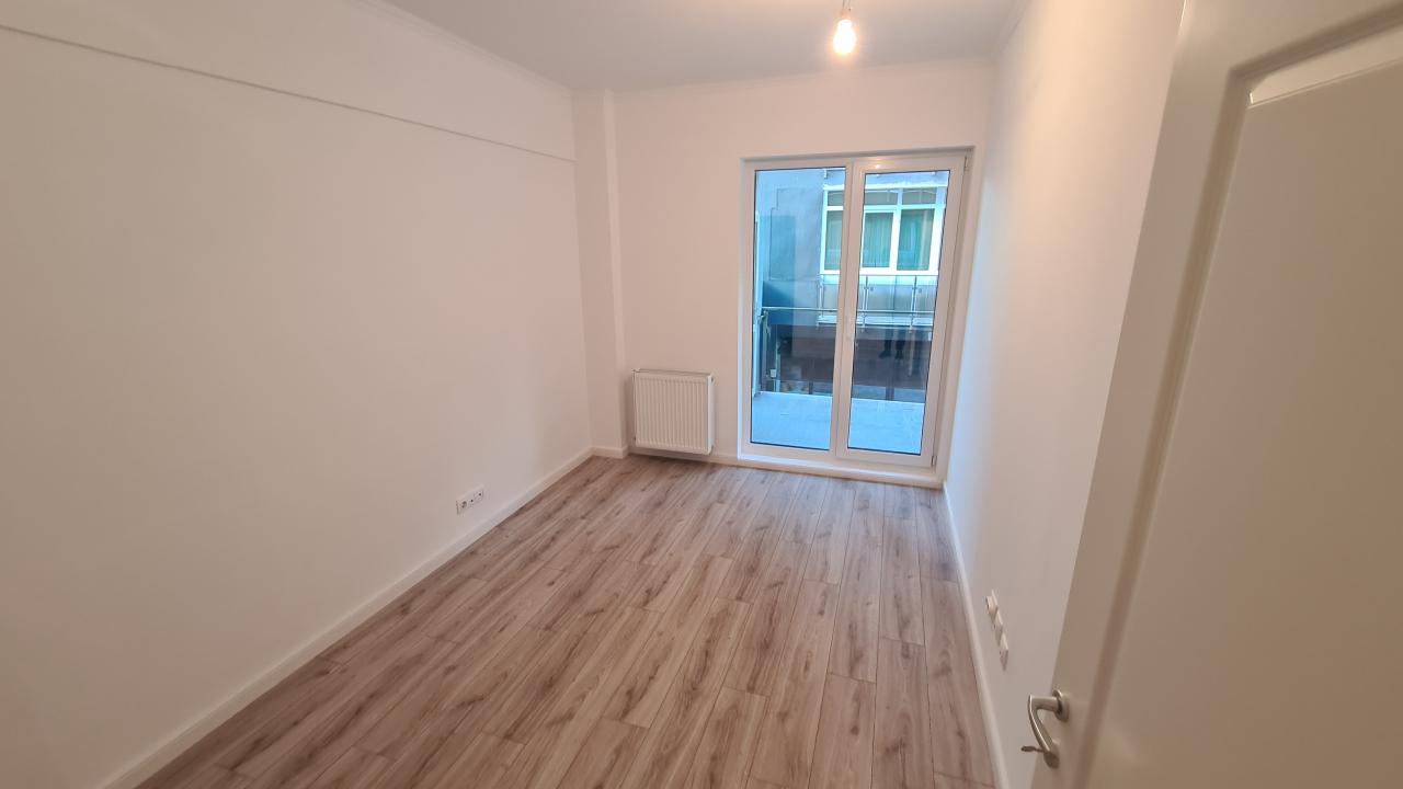 Mosilor Ferdinand apartament 3 camere bloc nou