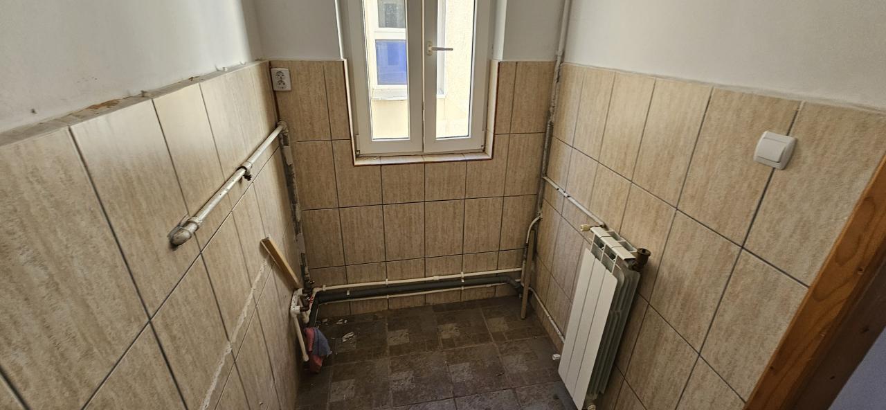 Sala Palatului de vanzare apartament 3 camere 