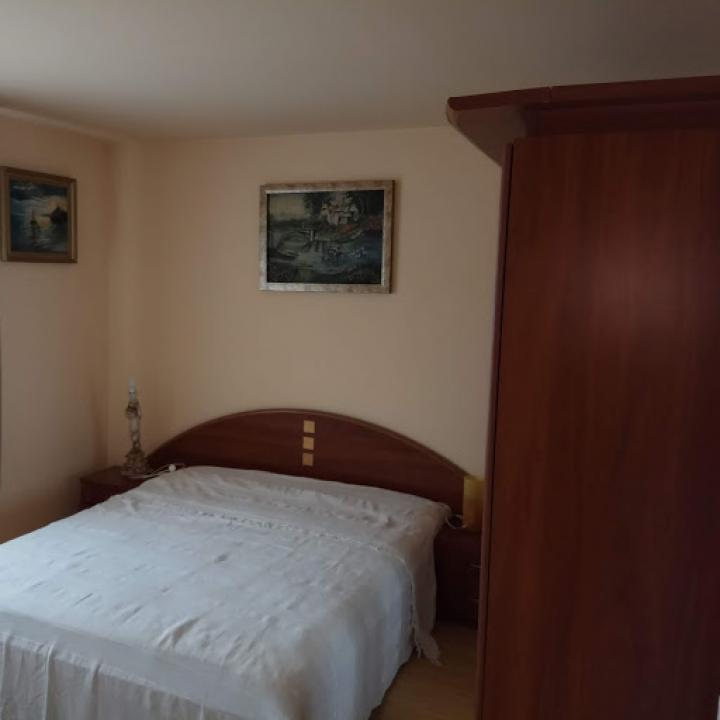 Ciopani vila 5 camere teren 4000 mp