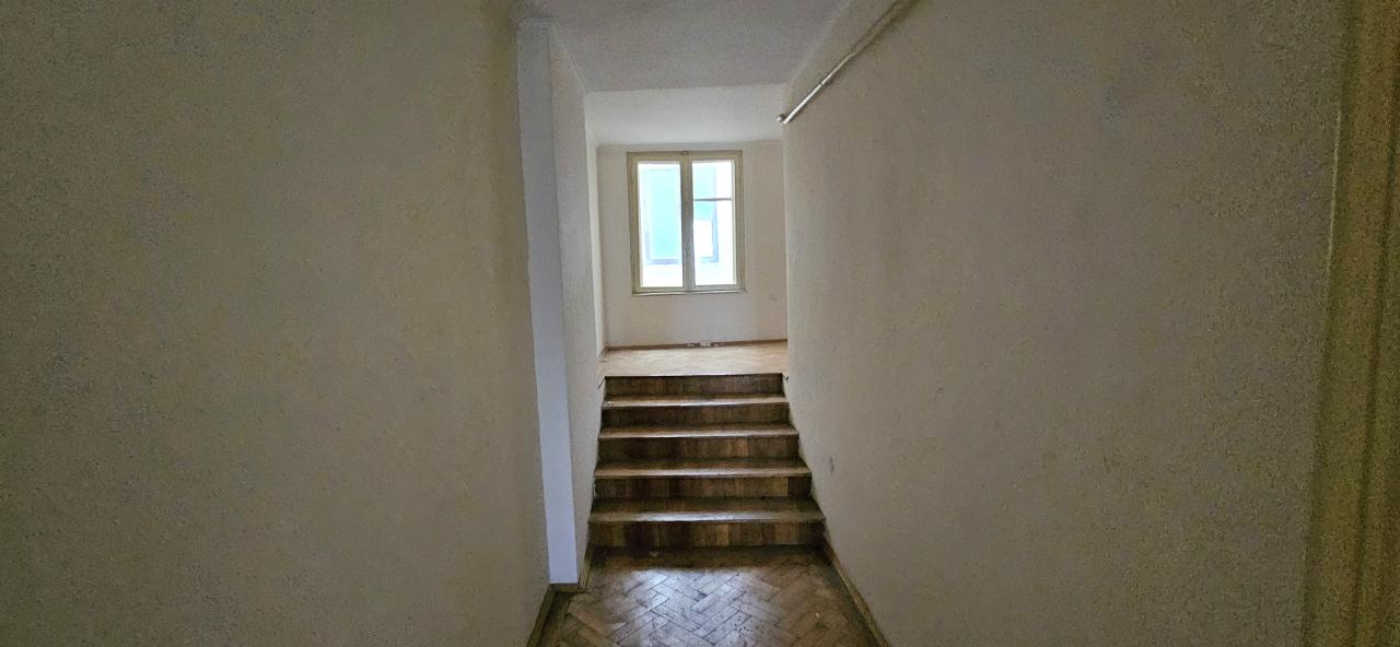 Armeneasca apartament 5 camere 190 mp