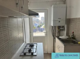 inchiriez apartament piata romana