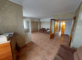 Vanzare apartament 4 camere Piata Unirii, Giurgiu