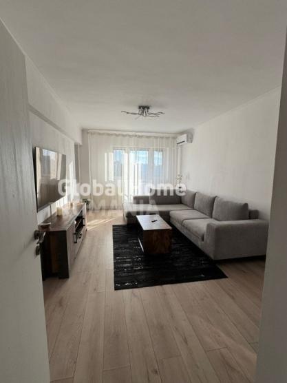 Apartament 2 camere 70mp BlV Unirii, vedere bulevard | Renovat- Mobilat - Utilat