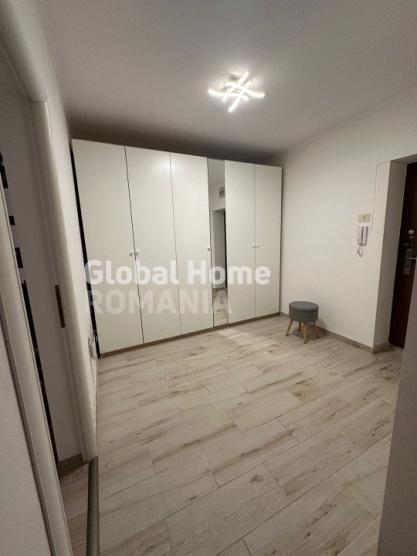 Apartament 2 camere 70mp BlV Unirii, vedere bulevard | Renovat- Mobilat - Utilat