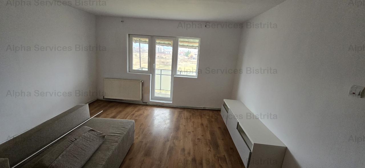 Apartament 3 camere de vânzare pe strada Fântânele