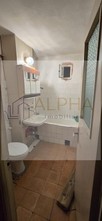 Apartament etaj 3, 3 camere cu 3 balcoane zona Genarala 5