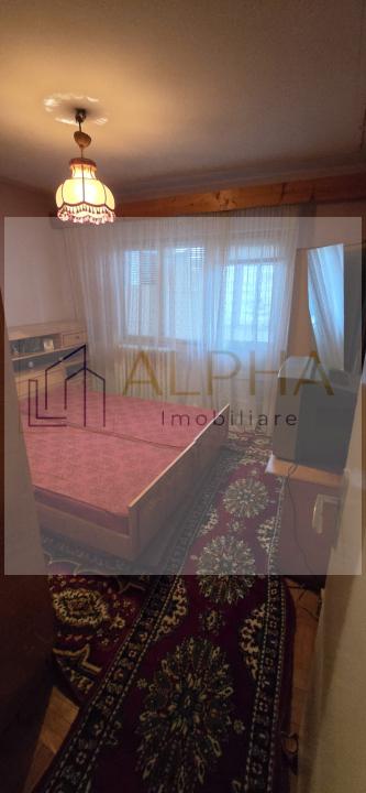 Apartament etaj 3, 3 camere cu 3 balcoane zona Genarala 5