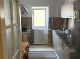 Apartament Trei Camere Gara - Centru 