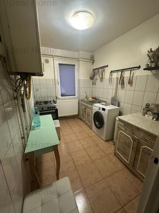 Apartament 2 camere Cantemir etaj intermediar