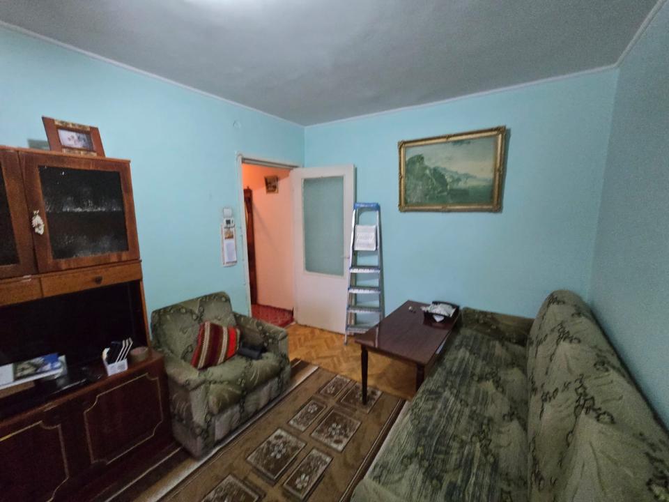 Etajul 1. Apartament 2 camere ND. Alexandru Iasi