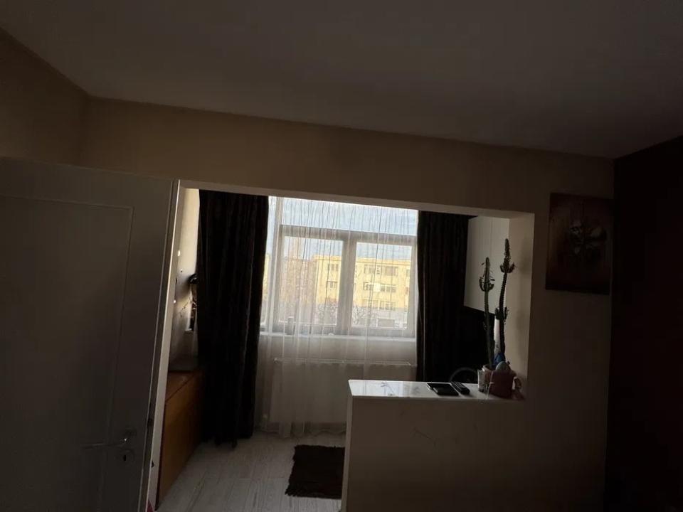 Apartament 3 camere Cantemir-Podu Ros 