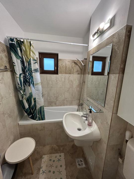 Apartament 2 Camere Decomandat Etajul 1/4 Tatarasi - Flora