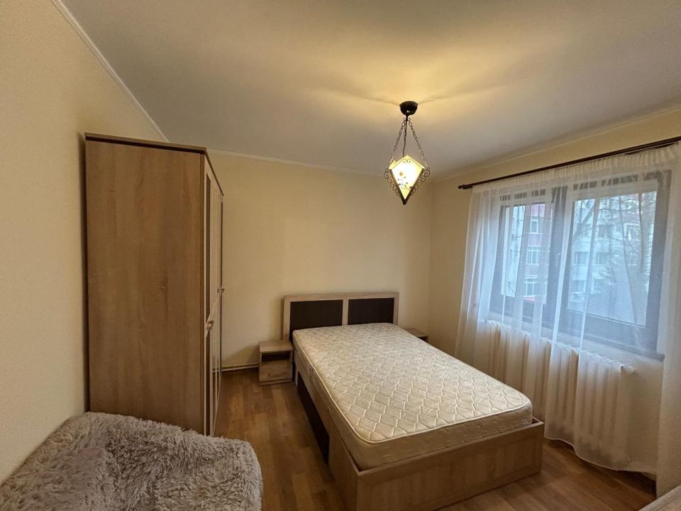 Apartament 2 Camere Decomandat Etajul 1/4 Tatarasi - Flora