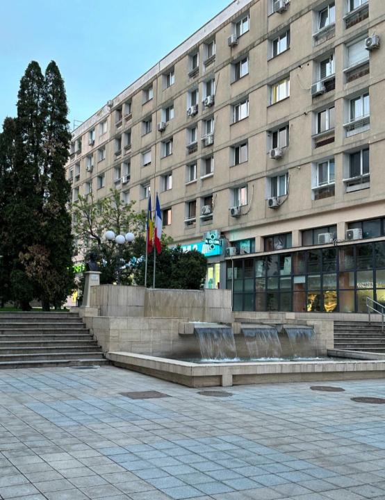 Vanzare Apartament 3  camere Ultracentral Piata Unirii Iasi