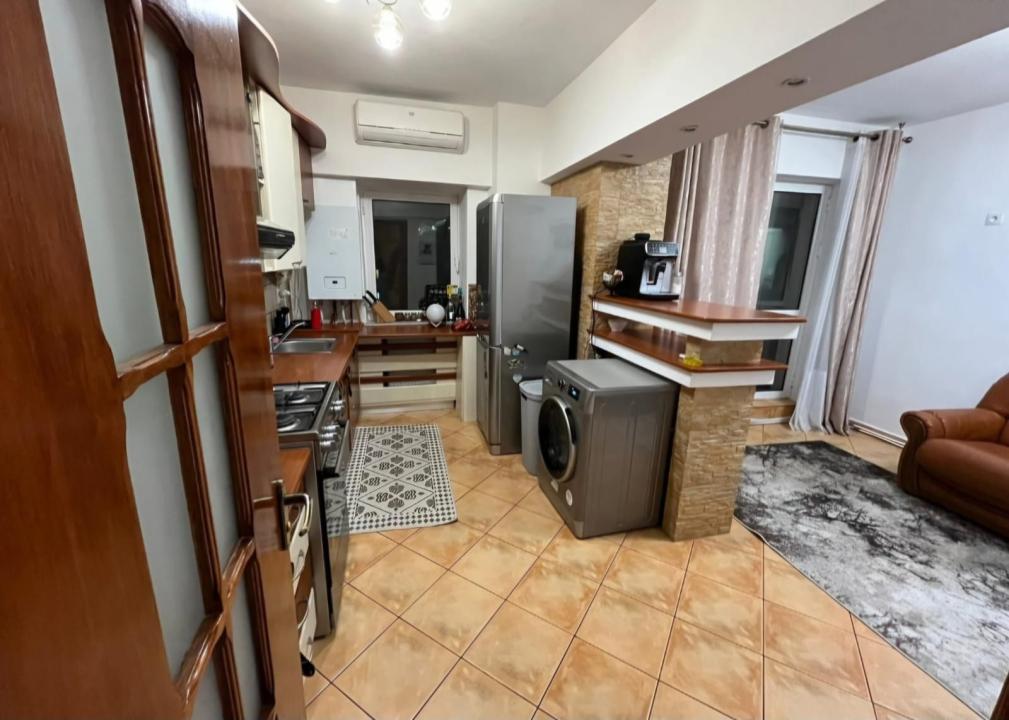 Vanzare Apartament 3 camere Pacurari Iasi