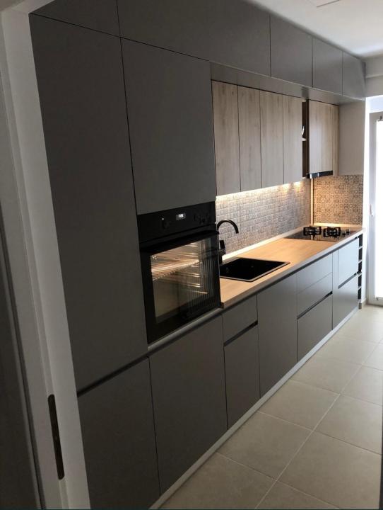 Apartament 2 camere Semidecomandat etaj 3 din 3 Platou Galata