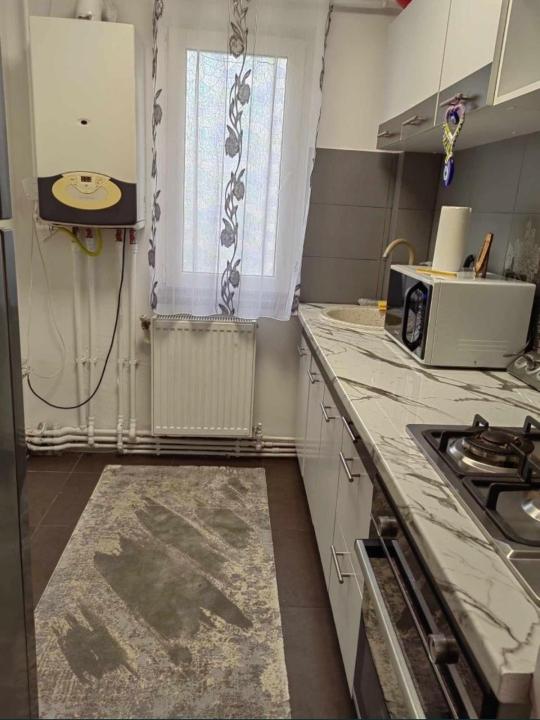 Apartament cu 3 camere Decomandat Mircea Cel Batran