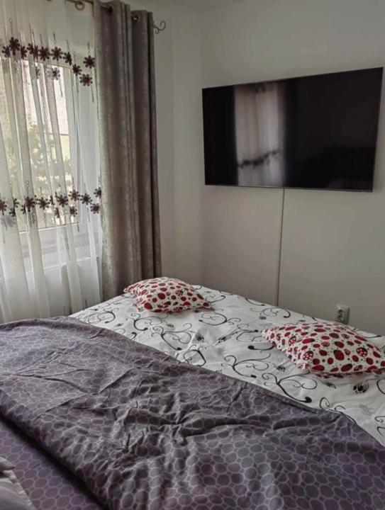 Apartament cu 3 camere Decomandat Mircea Cel Batran