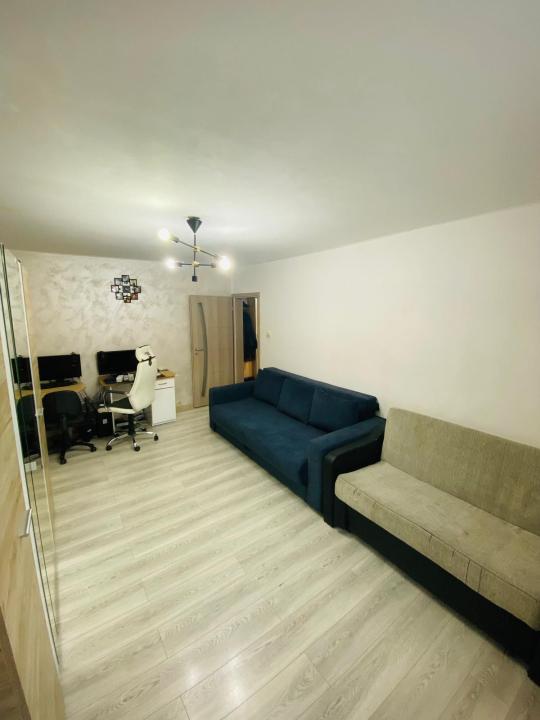 Apartament 3 camere Decomandat. Zimbru-Strada Stramosilor. 