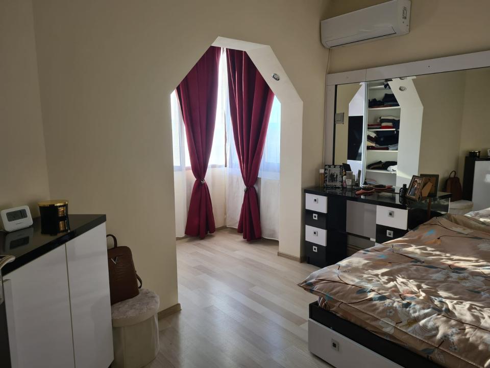 Apartament 3 camere, 2 balcoane. Dacia bulevard